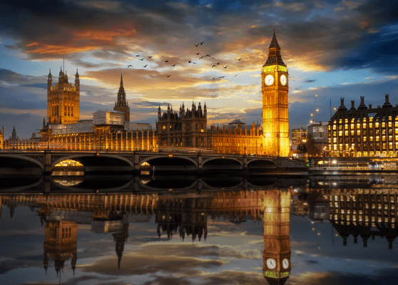 Big Ben and the houses of parliament at sunset in London, England